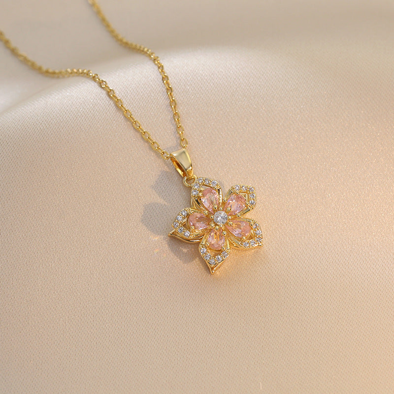 THE BLOOM PENDANT