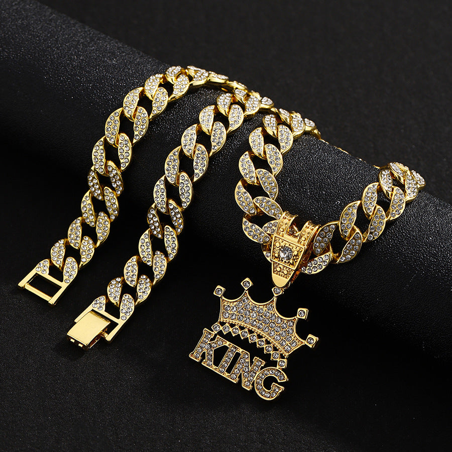 THE KING CROWN PENDANT
