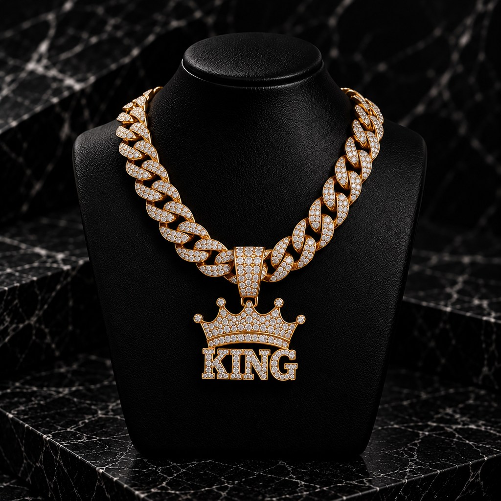 THE KING CROWN PENDANT