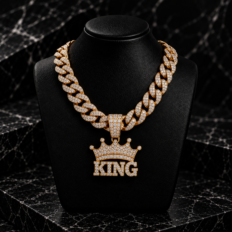 THE KING CROWN PENDANT
