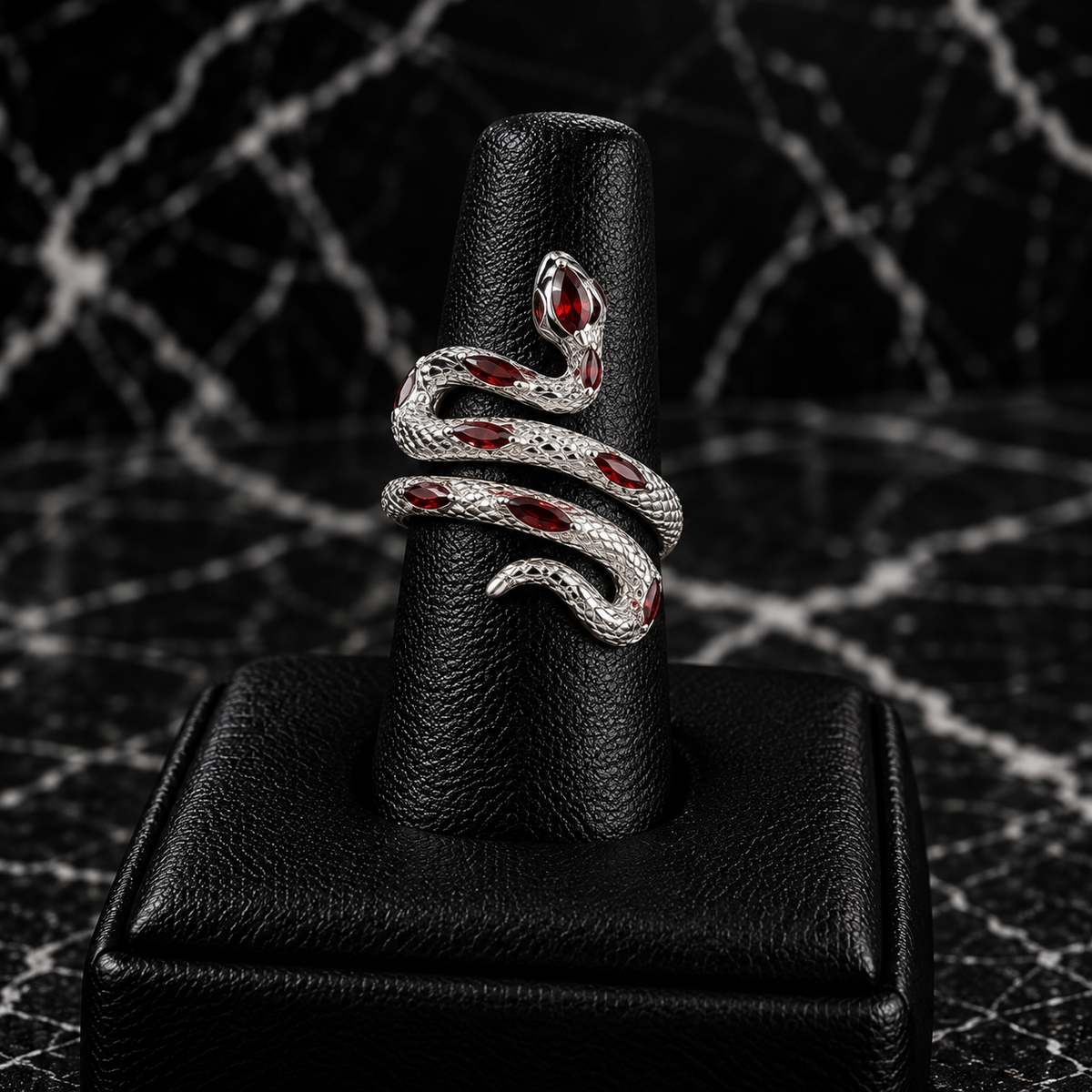 ONYX SERPENT RING
