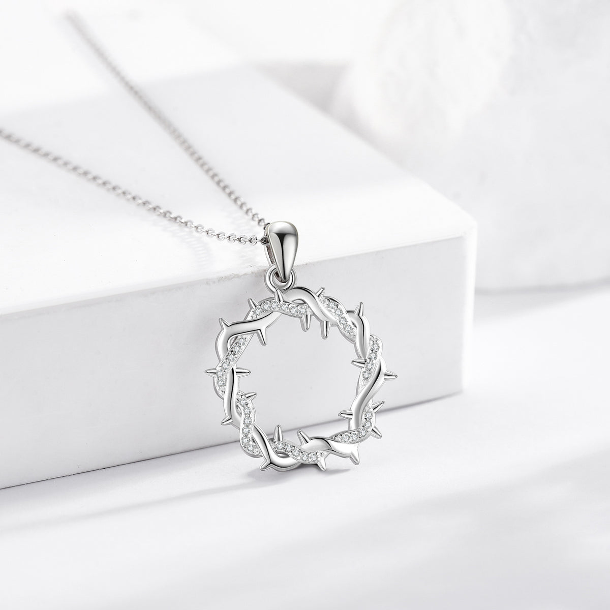 THE ICED THORN PENDANT