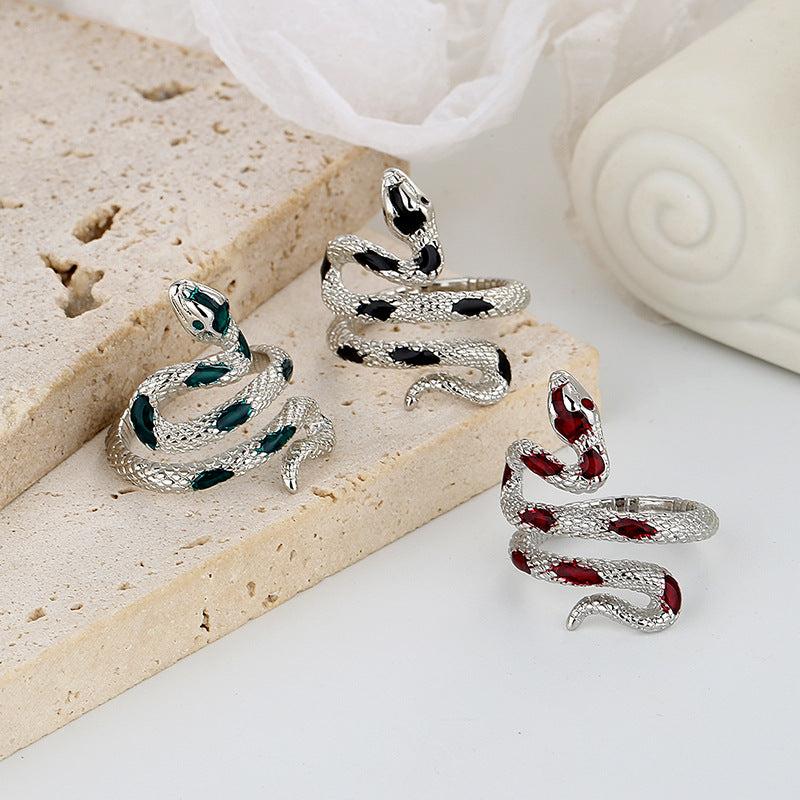 ONYX SERPENT RING